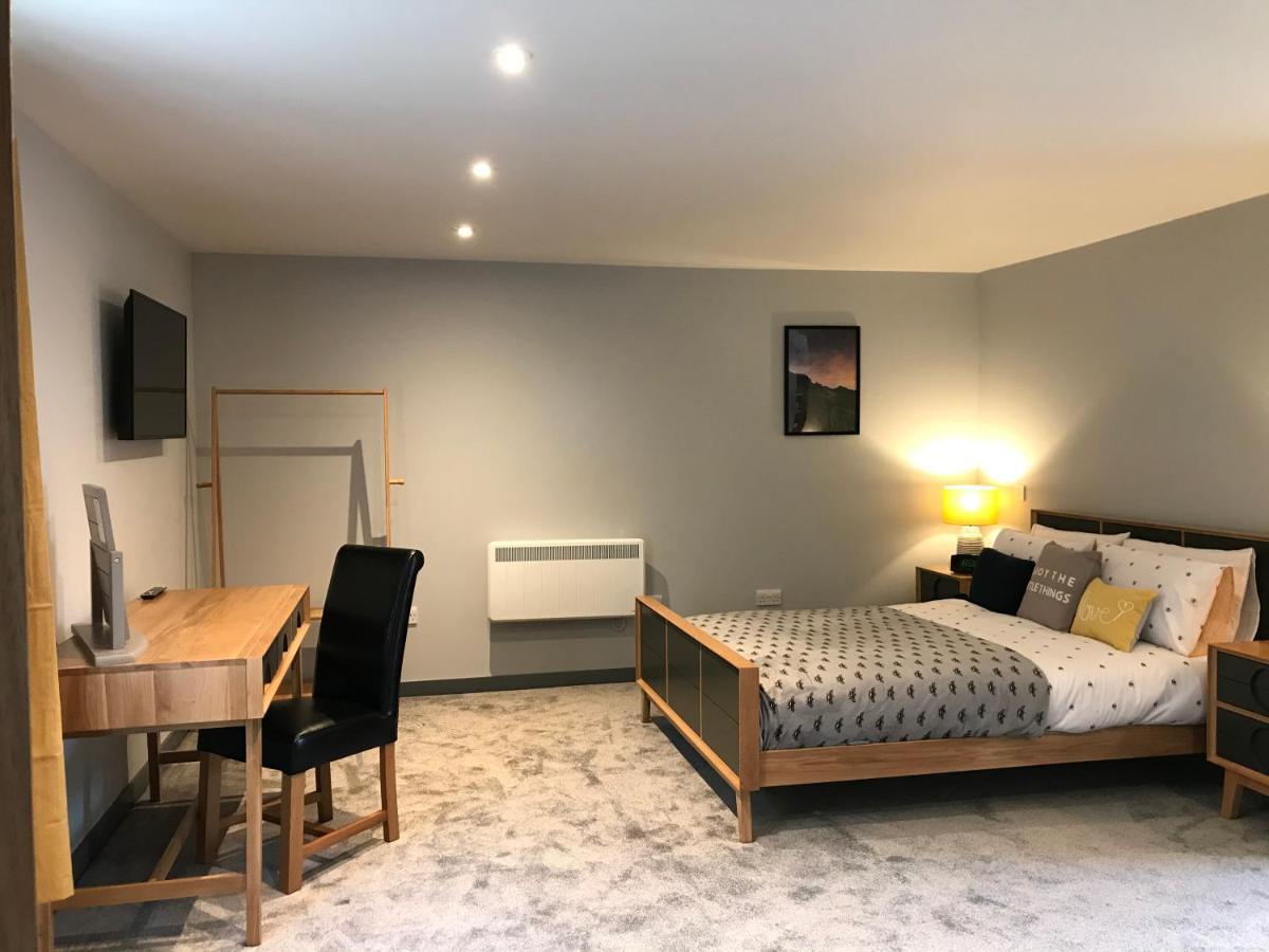 Riverside Apartments Kilmaluag Экстерьер фото